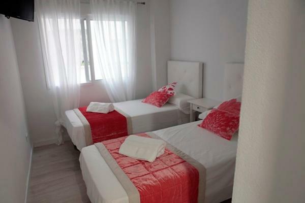 Apartamento Chapaprieta 1 Торевиеха Екстериор снимка